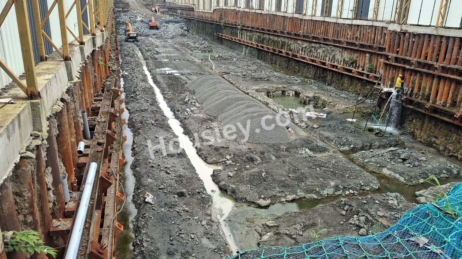 More construction images