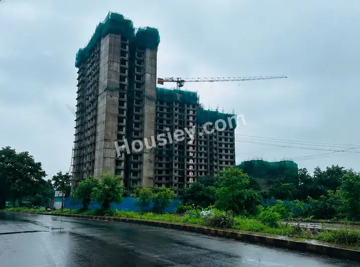 More construction images