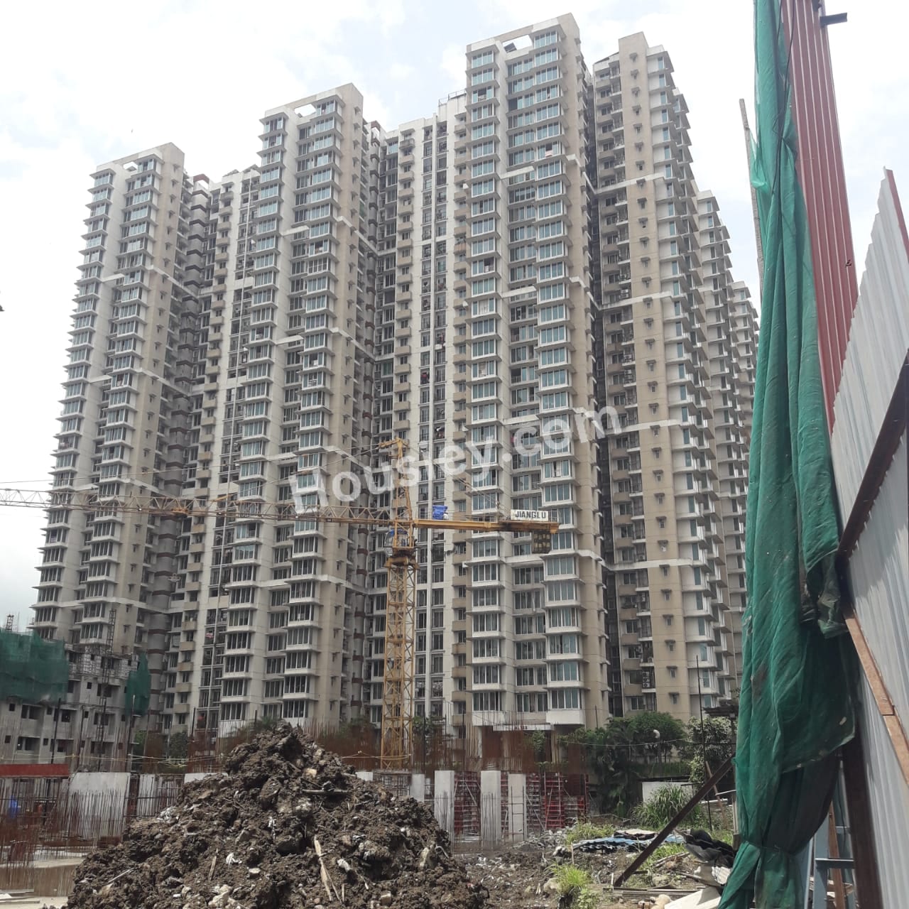 More construction images